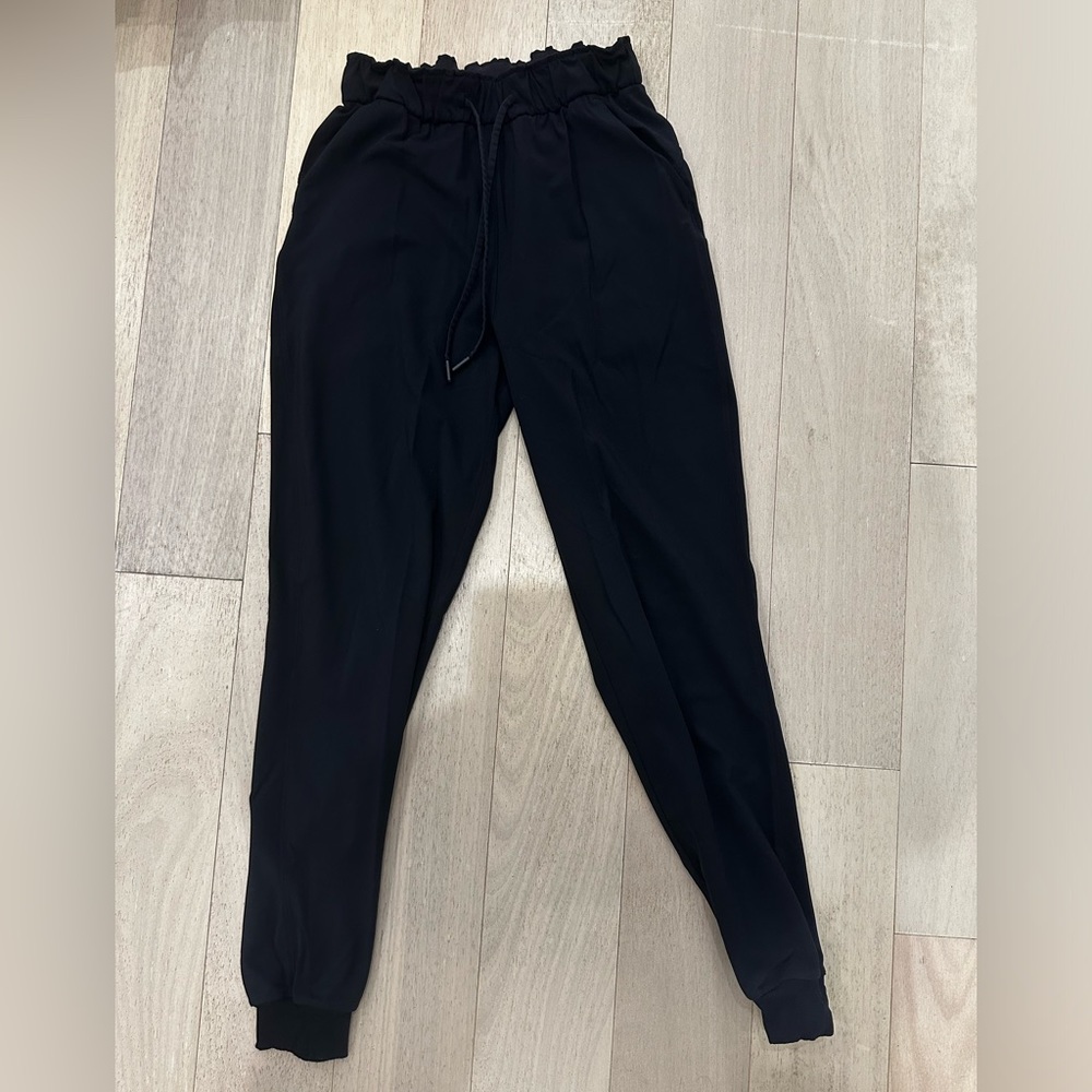 Lululemon Joggers black
